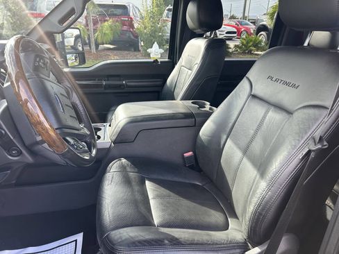 Used 2013 Ford F250 Platinum image 11