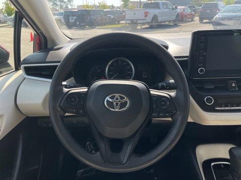Used 2022 Toyota Corolla LE FWD image 20