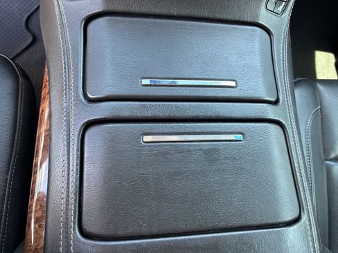 Used 2020 Chevrolet Suburban Premier image 36