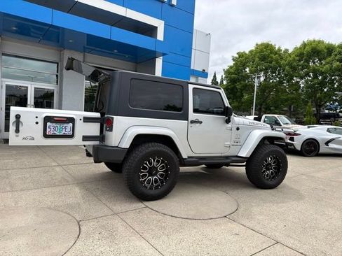 Used 2008 Jeep Wrangler Sahara AWD/4WD image 30