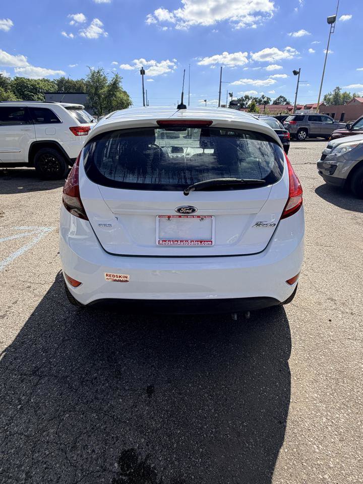 Used 2011 Ford Fiesta SES FWD image 4