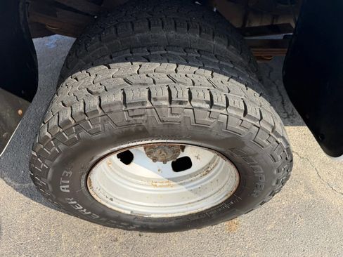Used 2012 Ford F350 XLT w/ Snow Plow Prep Pkg AWD/4WD image 43