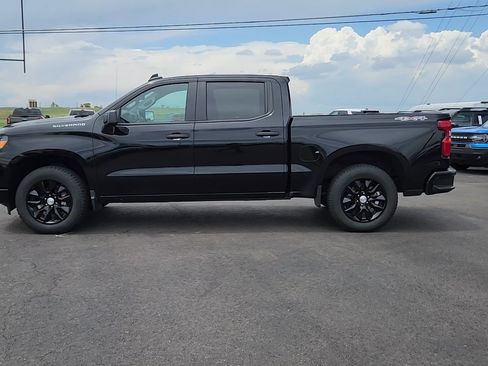 Used 2024 Chevrolet Silverado 1500 Custom AWD/4WD image 2
