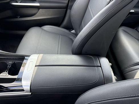 Used 2025 Mercedes-Benz C 300 C 300 image 20