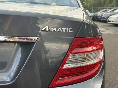 Used 2010 Mercedes-Benz C 300 4MATIC Sedan image 25