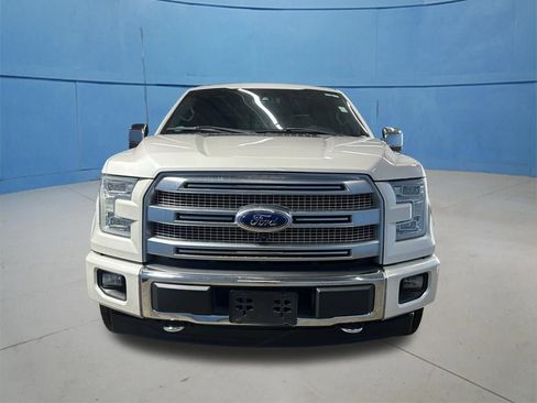 Used 2017 Ford F150 Platinum w/ Equipment Group 701A Luxury image 4