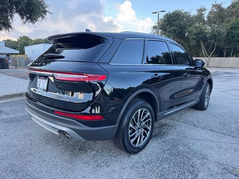 Used 2021 Lincoln Corsair AWD w/ Rear Removable Package Tray image 9