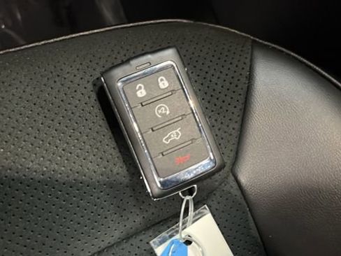 Used 2025 Jeep Grand Cherokee Altitude AWD/4WD image 20