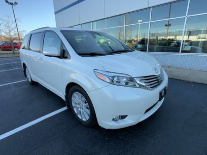 Used 2017 Toyota Sienna