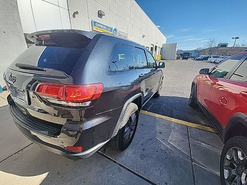 Used 2016 Jeep Grand Cherokee Laredo 75th Anniversary image 4