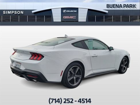 Used 2025 Ford Mustang Coupe image 8