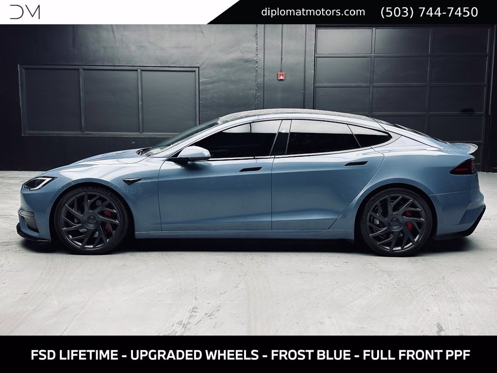 Used 2026 Tesla Model S Plaid AWD/4WD image 3