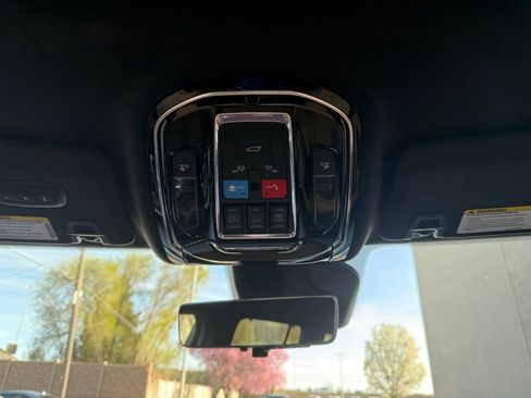 Used 2023 Jeep Grand Cherokee Summit image 19