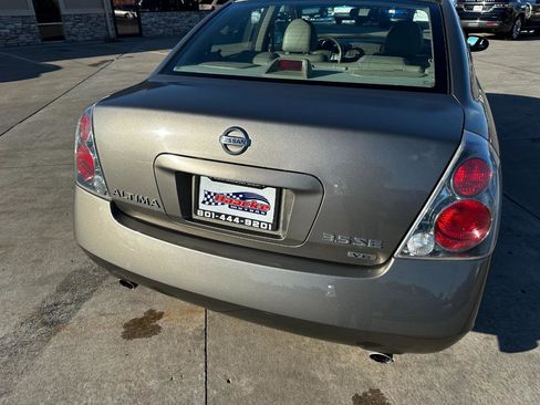 Used 2006 Nissan Altima 3.5 SE w/ (X01) Leather Pkg image 31