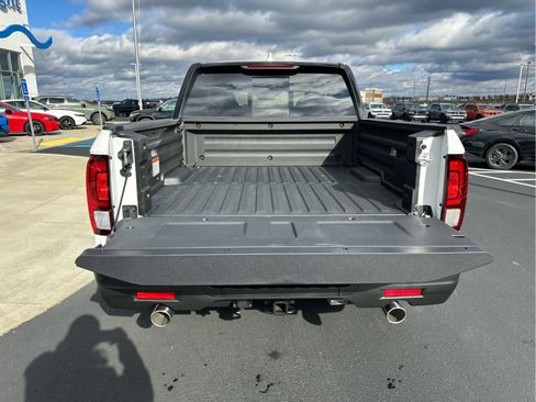 New 2026 Honda Ridgeline Black Edition image 14