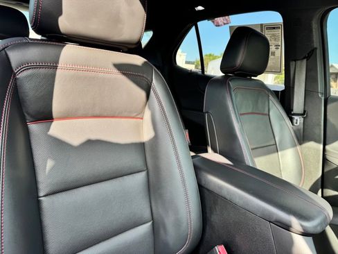 Used 2022 Chevrolet Equinox RS w/ RS Leather Package FWD image 30