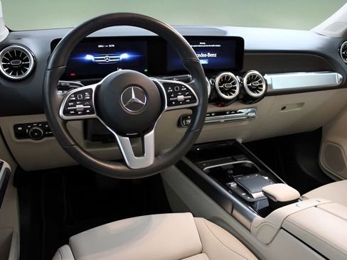 Used 2023 Mercedes-Benz GLB 250 image 15