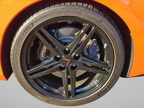 Used 2026 Chevrolet Corvette Stingray Premium Conv w/ Z51 Performance Package RWD image 21