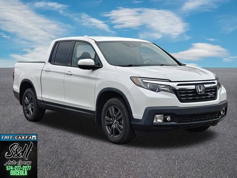 Used 2020 Honda Ridgeline Sport image 3