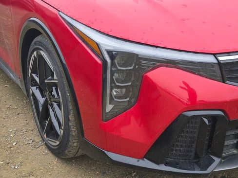 New 2025 Kia K4 GT-Line w/ GT-Line Premium Package image 4