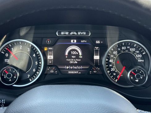 Used 2022 RAM 1500 Big Horn AWD/4WD image 10