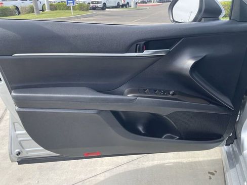Used 2023 Toyota Camry SE image 19