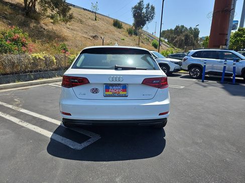 Used 2016 Audi A3 e-tron Premium Plus w/ Premium Plus Package FWD image 13