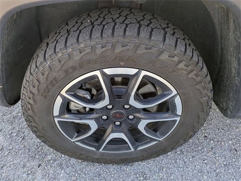 Used 2025 Jeep Compass Trailhawk w/ Trailhawk Elite Group image 9