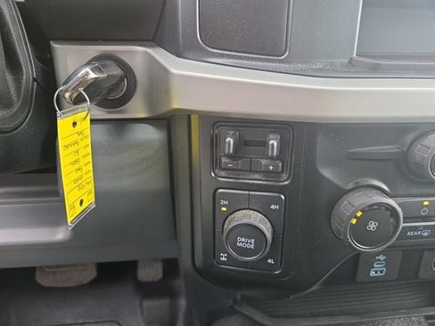 Used 2023 Ford F250 XLT w/ Snow Plow/Camper Package AWD/4WD image 17