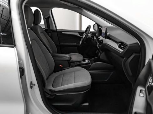 Used 2022 Ford Escape SE FWD image 29