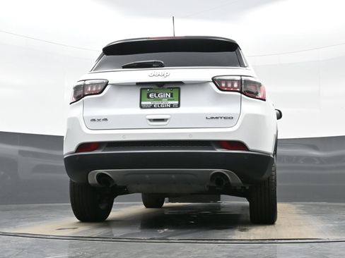 Used 2023 Jeep Compass Limited w/ Sun and Sound Group AWD/4WD image 32