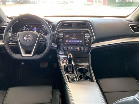 Used 2022 Nissan Maxima SV w/ Floor Mat Group FWD image 13