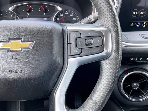 Used 2023 Chevrolet Blazer LT image 11