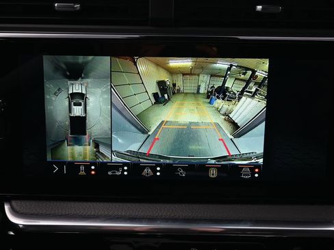 New 2026 GMC Sierra 2500 Denali w/ Denali Reserve Package image 16