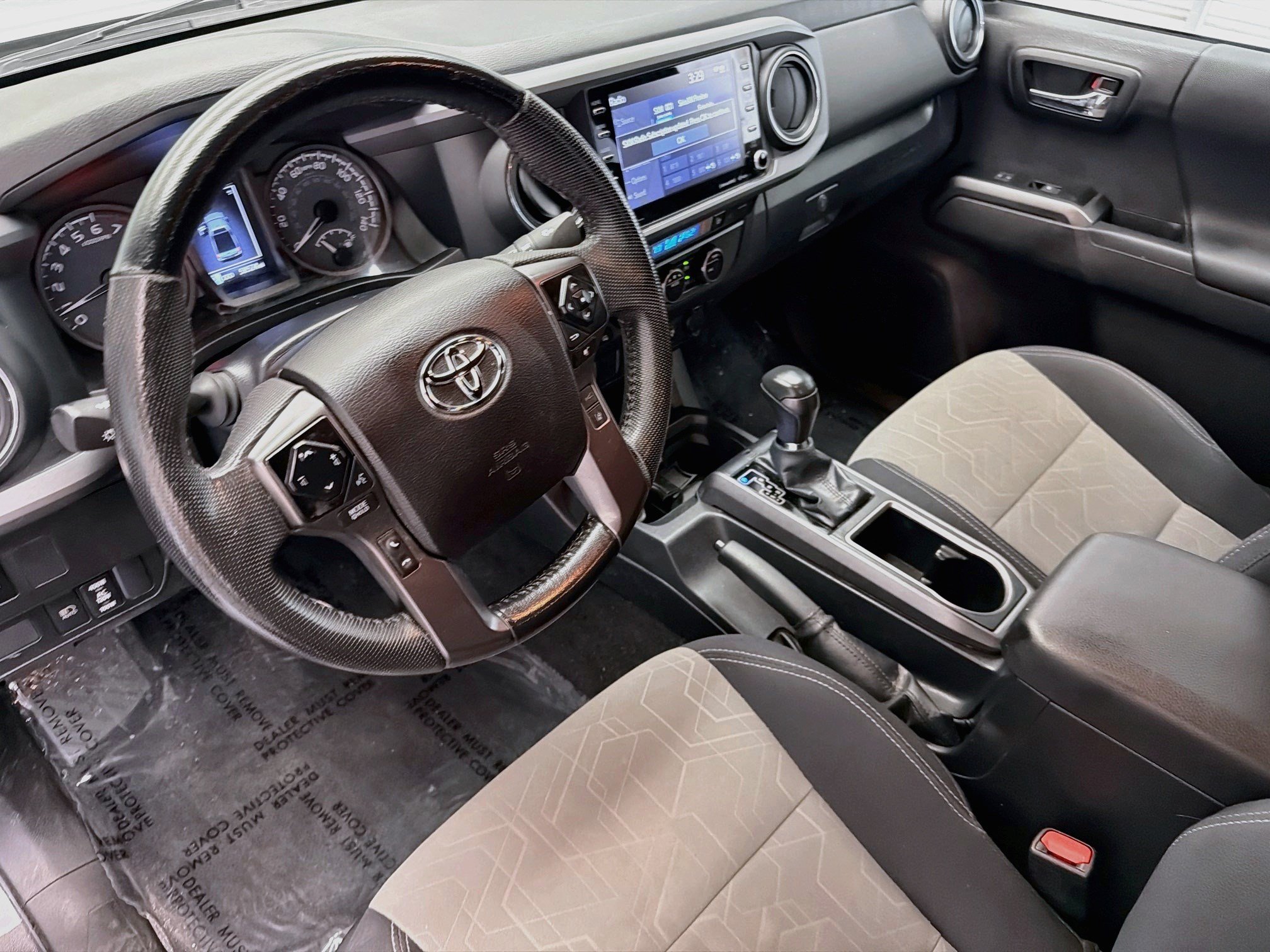 Used 2022 Toyota Tacoma TRD Off-Road w/ TRD Premium Off Road Package AWD/4WD image 7