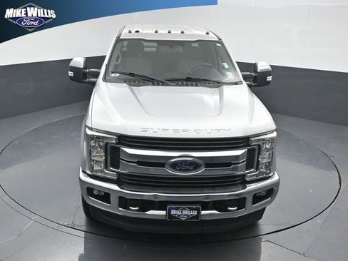 Used 2017 Ford F250 XLT w/ XLT Premium Package image 10