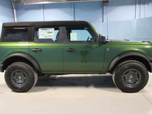 New 2025 Ford Bronco Base w/ Sasquatch Package image 25