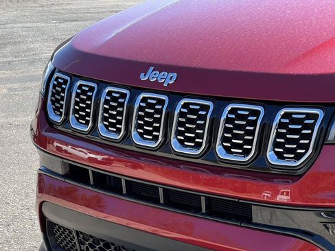 Used 2025 Jeep Compass Limited AWD/4WD image 33