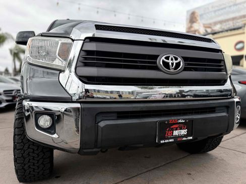 Used 2015 Toyota Tundra SR5 w/ SR5 Upgrade Package RWD image 5
