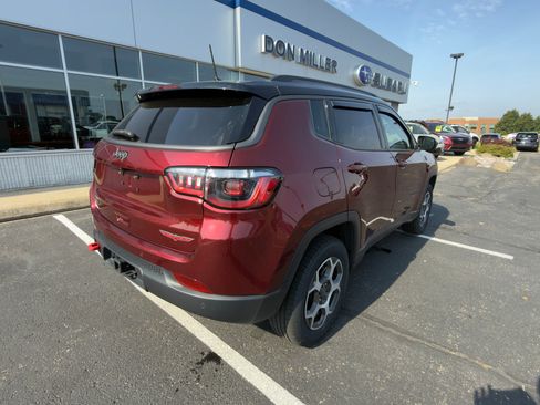 Used 2022 Jeep Compass Trailhawk w/ Sun and Sound Group image 3
