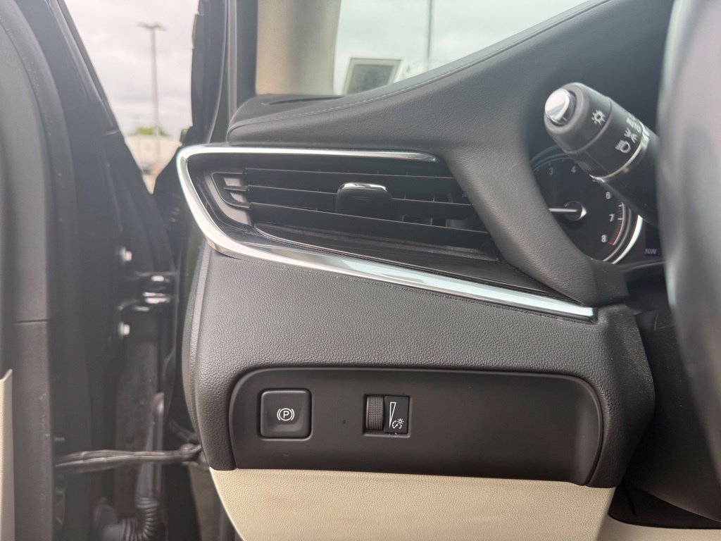 Used 2023 Buick Enclave Essence AWD/4WD image 19