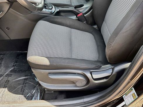 Used 2021 Hyundai Kona SEL FWD image 18