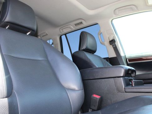 Used 2018 Lexus GX 460 Luxury AWD/4WD image 10