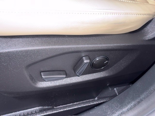 Used 2024 Ford Edge SEL w/ Convenience Package AWD/4WD image 14