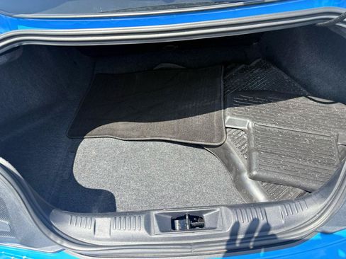 Used 2025 Ford Mustang GT Premium RWD image 38