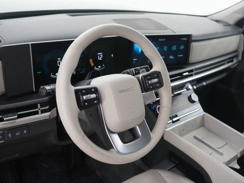 Used 2025 Hyundai Santa Fe SEL image 22