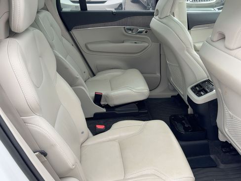 Certified 2023 Volvo XC90 B6 Ultimate image 19