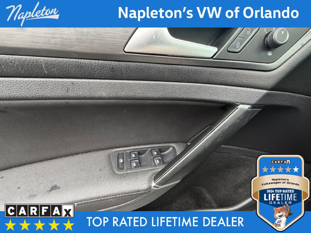 Used 2020 Volkswagen Golf 4-Door FWD image 26