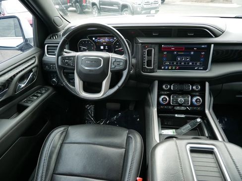 Used 2021 GMC Yukon XL Denali w/ Denali Ultimate Package AWD/4WD image 14