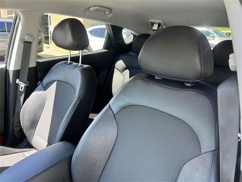 Used 2015 Hyundai Tucson SE image 19